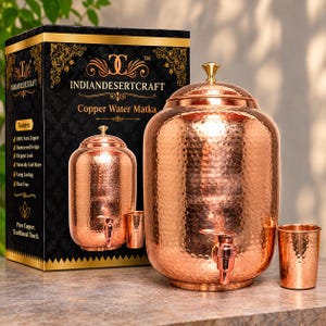 Hamrad vattenkanna i ren koppar | Traditionell indisk Matka-dispenser