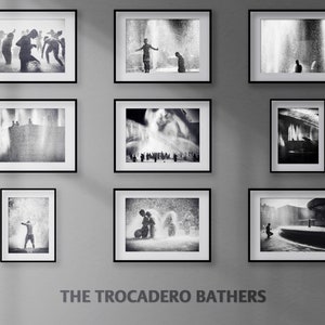 The Trocadero Bathers 08 Black and White Photo Limited Edition zdjęcie 3