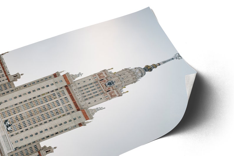 Photographie couleur de l'Université d'État de Moscou en Hiver Tirage sur Papier Lustré image 4
