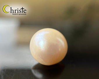 Ivory White Rainbow Mabe Pearl Cabochon 15.6mm round Imperfect Beauty (MB23 FEB010) IB
