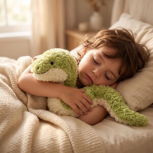 Peluche mágico de serpiente Jellycat Little Snake, serpiente verde rizada texturizada, animal de peluche, mini reptil de la jungla, idea de regalo única para niños pequeños.