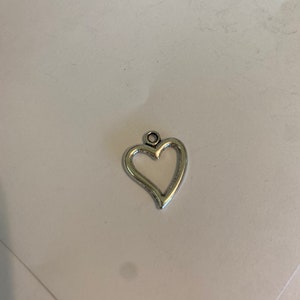 4-100 Silver Heart Charms