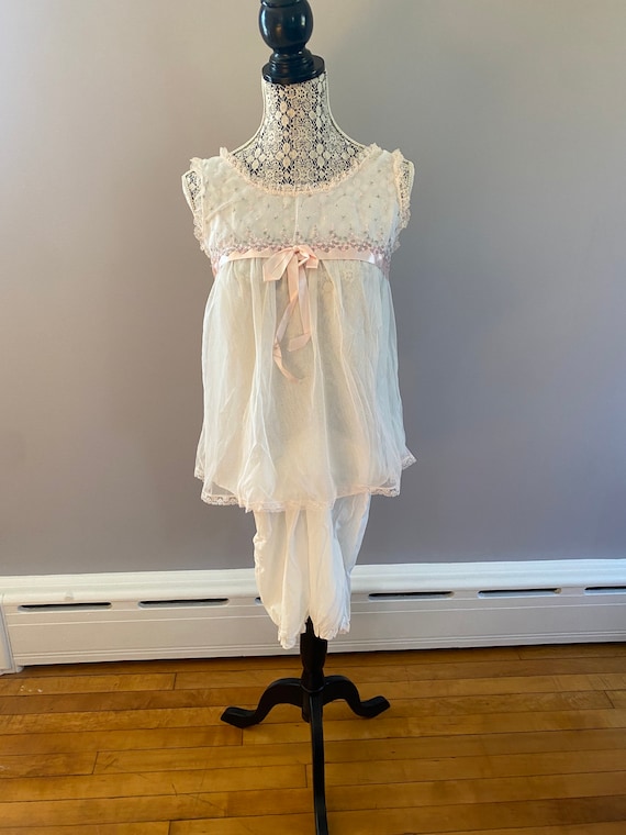 Vintage Aristocraft babydoll ladies white & pink n