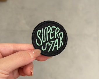 Round Glow‑like Light Green Script Embroidered Patch, Iron‑on Word Badge, Casual Decor Applique for Garments.