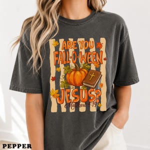 Maglietta cristiana di Halloween Autunno-O-Ween Gesù Matteo 4:19 Zucca Bibbia Maglietta Autunno Religiosa Fede Regalo per Lei