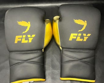 Matzwarte en gouden Fly bokshandschoenen, trainingshandschoenen van echt rundleer