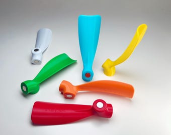 Magnetische compacte schoenlepel | Ergonomische draagbare schoenlepel | 6 kleuren | Ontworpen in Stockholm
