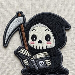 Cute Chibi Grim Reaper Reading Book Patch - Bibliophile Goth Iron On - Creepy Cute Skeleton Back Patch for Jackets, Bags & Hoodies VA1702