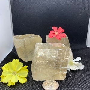 Honey calcite cubes