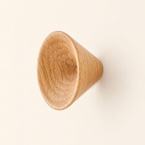 Solid Oak Cabinet Knob – 42mm Drawer Pull, Warm Natural Finish, FSC-Certified Wood