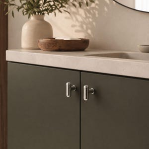 Solid Brass Cabinet Knob, Polished Silver Plated, M4 Single-Hole (34mm Projection)
