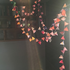 Lanternes en papier - IRIS RAINBOW GODDESS - lumières roygbiv pour décoration de fête, lumières de mariage, guirlande lumineuse colorée faite main en papier origami lumières