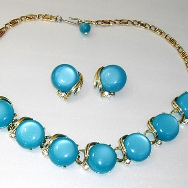 Vintage Lisner Lucite Thermoset Moon Glow Jewelry, Necklace and Clip on Earrings, turquoise and gold tone, moon glow Jewelry, moonglow