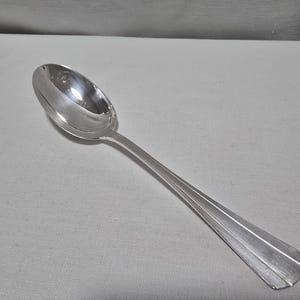 Antique serving spoon in solid 950/1000 silver – Minerva hallmark (first standard) – Monogram “Chrystèle” – French silversmithing