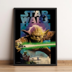 Könnte beinhalten: Ein gerahmtes Star Wars Poster mit einer großen Illustration von Yoda, der ein leuchtend grünes Lichtschwert hält. Der Hintergrund zeigt eine kosmische Szene mit Planeten und Sternen, während eine kleinere Darstellung von Yoda unten zu sehen ist.