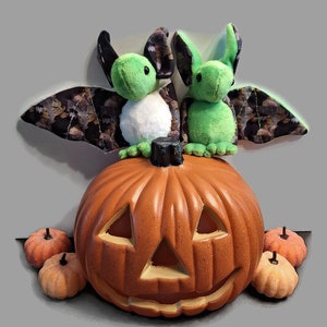 Pluche Bat Frankenstein Halloween knuffel afbeelding 1