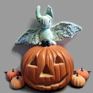 Pluche Bat Mint Sparkle Halloween-knuffel afbeelding 1