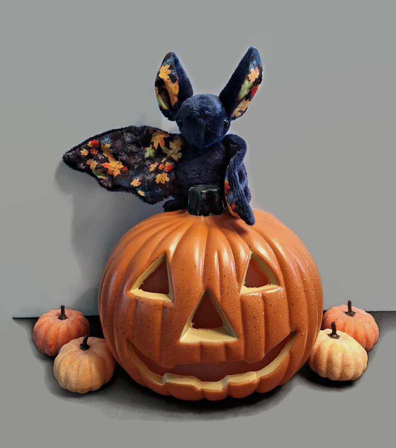 Peluche chauve-souris feuilles d'automne jouet en peluche d'Halloween image 1