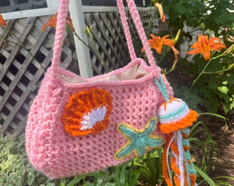 Gehäkelte Muscheltasche