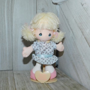 Precious Moments Small Doll Applause, Take Time to Smell the Flowers  1989, Precious Moments, Precious Moments  Doll, Cloth Doll *y