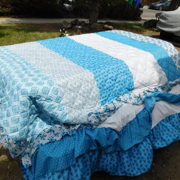 Vtg Ruffled 3 Tier Quilted Bedspread 102 x 116 Queen Size Bed Ruffle Cover Boho Blue Turquoise Tones, Funky Memories Daysgonebytreasures *y