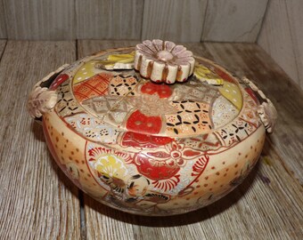 Vtg Asian Pot, Asian Powder Dish, Asian Home Decor, Pot with lid, Small Pot, Asian Dishes, Memories, Gift, Prop, Daysgonebytreasures *