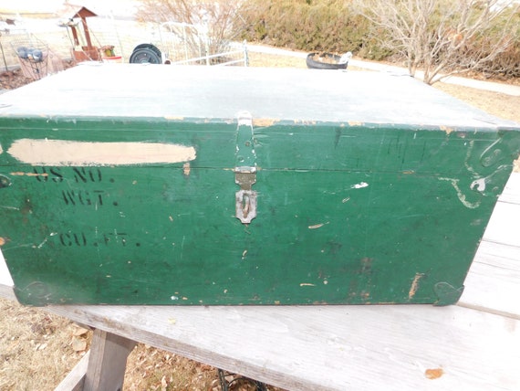 Wood foot outlet locker trunk