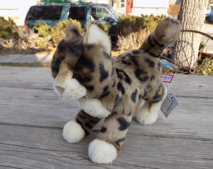 Douglas the Cuddle Toy, Plush Wild Cat, Realistic, Plush Animal ...
