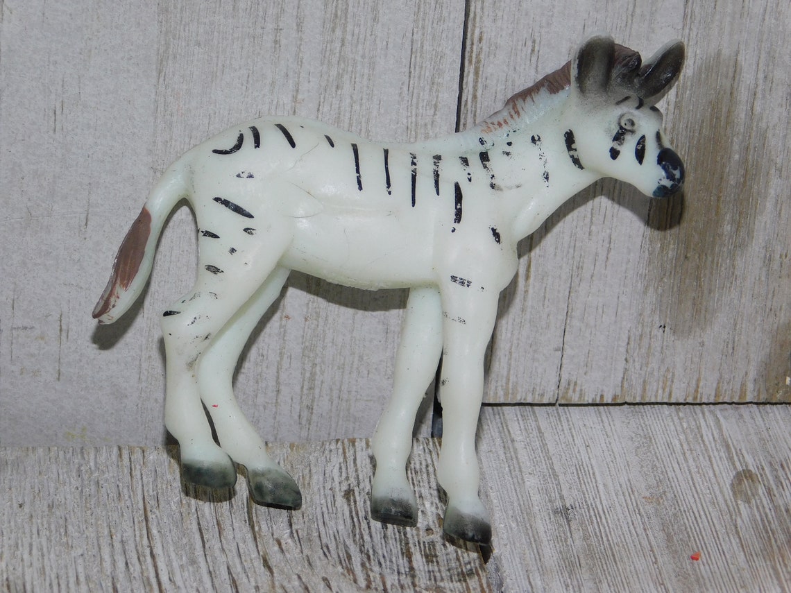 b toys zebra