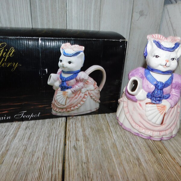 Gift Gallery Porcelain Cat Teapot in the Box, Vintage Cat Teapot, Cat Teapot Kitchen Decor Farm House Decor Memories Daysgonebytreasures **