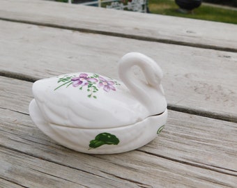 Vintage Violet Flower Swan Trinket Box, Vtg Swan Trinket Box, Ring Box, Trinket Box Swan, Vintage Home Decor, Gift Idea,daysgonebytreasures