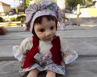 Gi Go Toys Girl Doll, Funny Face Doll, Bonnet and Dress, Vintage Doll, Memories, Gift,Prop, Daysgonebytreasures *y