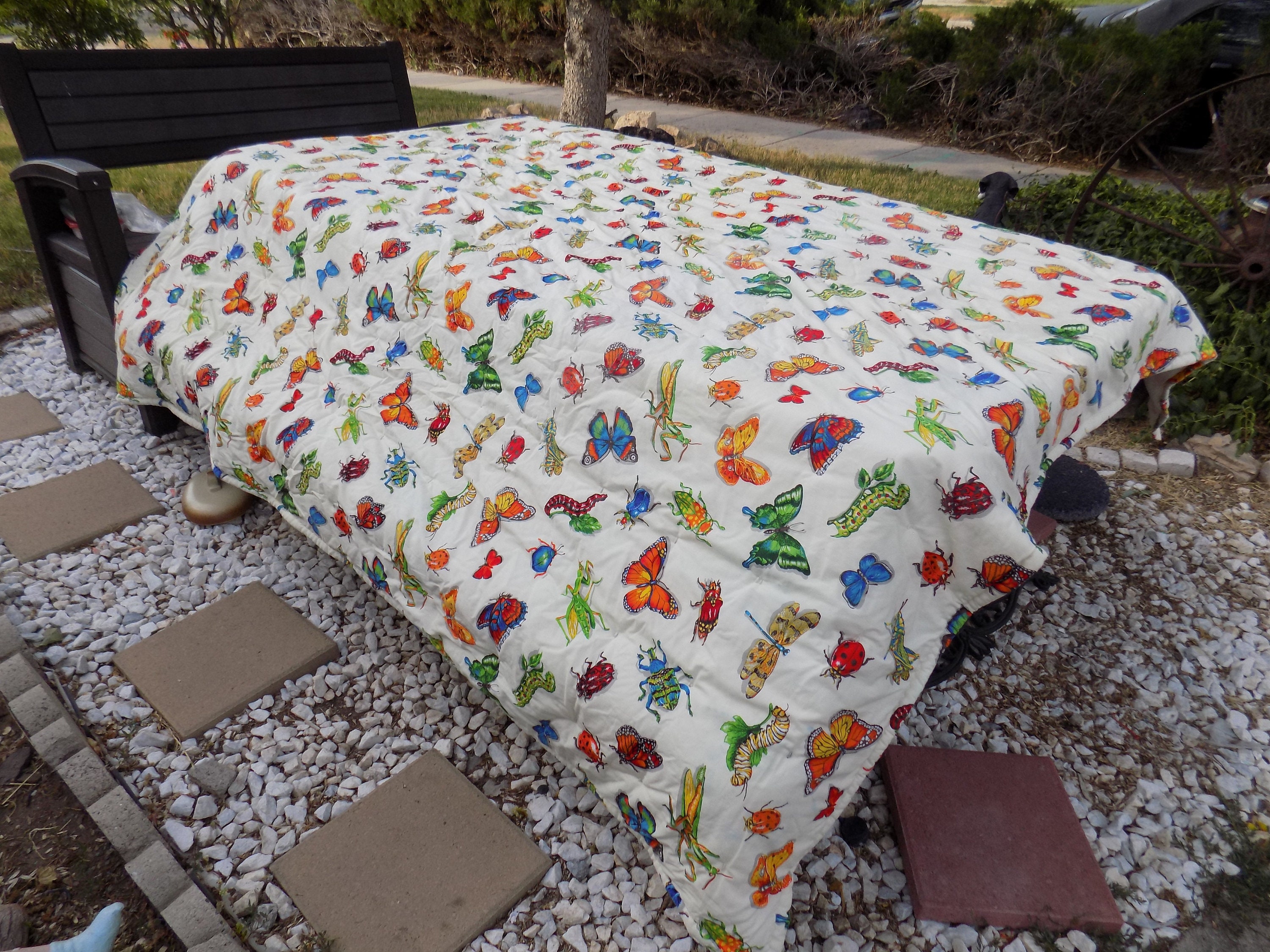 Insect Quilt, Butterflies, Insects, Vtg Bedding, Prop, Bedroom Decor, Picnic Blanket,  Memories, History,  Daysgonebytreasures *y