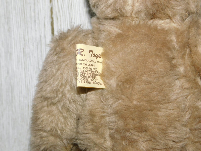 s* Jointed Teddy Bear R.R Toys, Sweet 1982, Jointed Teddy Bear, Teddy Bear, Bear, Vintage Stuffed Toys, Vintage toys, :