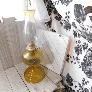 Oil Lamp, Kerosene Lamp, Preppers tool Primitive Oil Lamp, Vintage Pedestal Oil Lamp Eagle Lamp, Vintage Home Decor, Vintage Lighting *