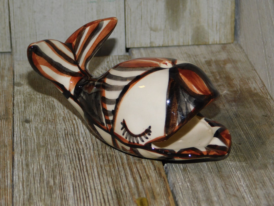 Vtg Hand Painted Ceramic Whale Ashtray, Rare Ash Tray, Smoke Blow Hole