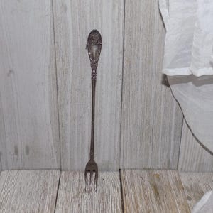 Rogers Long Fork Hors d'oeuvres, Grape Fork  Ornate, Vintage Dishes, Holiday Table, Memories, gift, Prop, Daysgonebytreasures *y