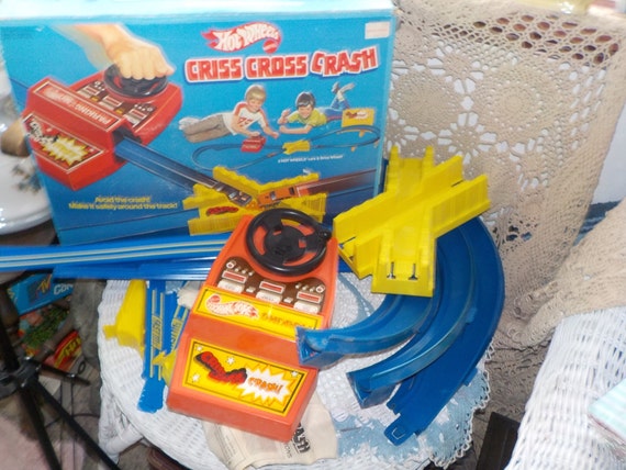 criss cross crash vintage