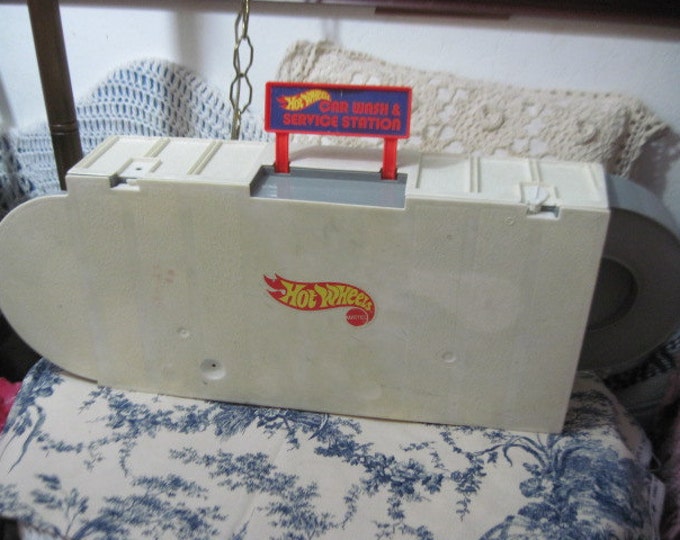 1979 Hot Wheels Car Wash and Service Station Carrying Case Etsy