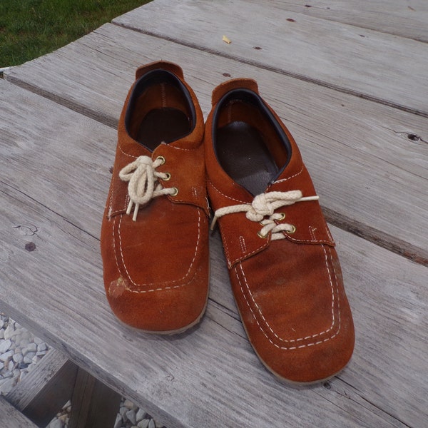 Vintage Brown Bowling Shoes, Vintage Bowling Shoes, Bowling, Prop, Winter Sports Home Decor, Old Shoes, Memories, Daysgonebytreasures **