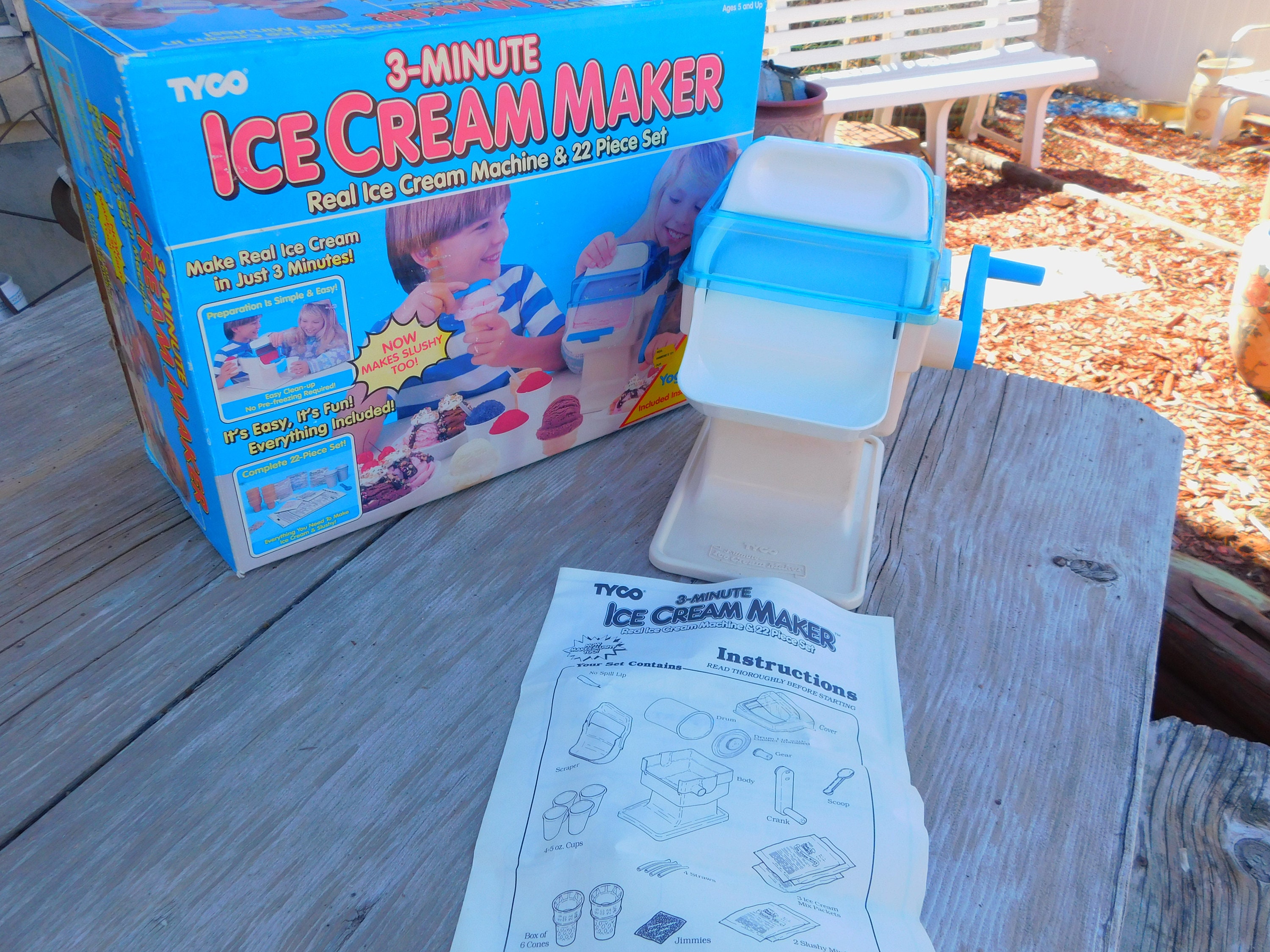 Vintage 1989 Tyco Ice Cream Maker W Box & Instructions! 3 Minute Ice Cream  Toy!