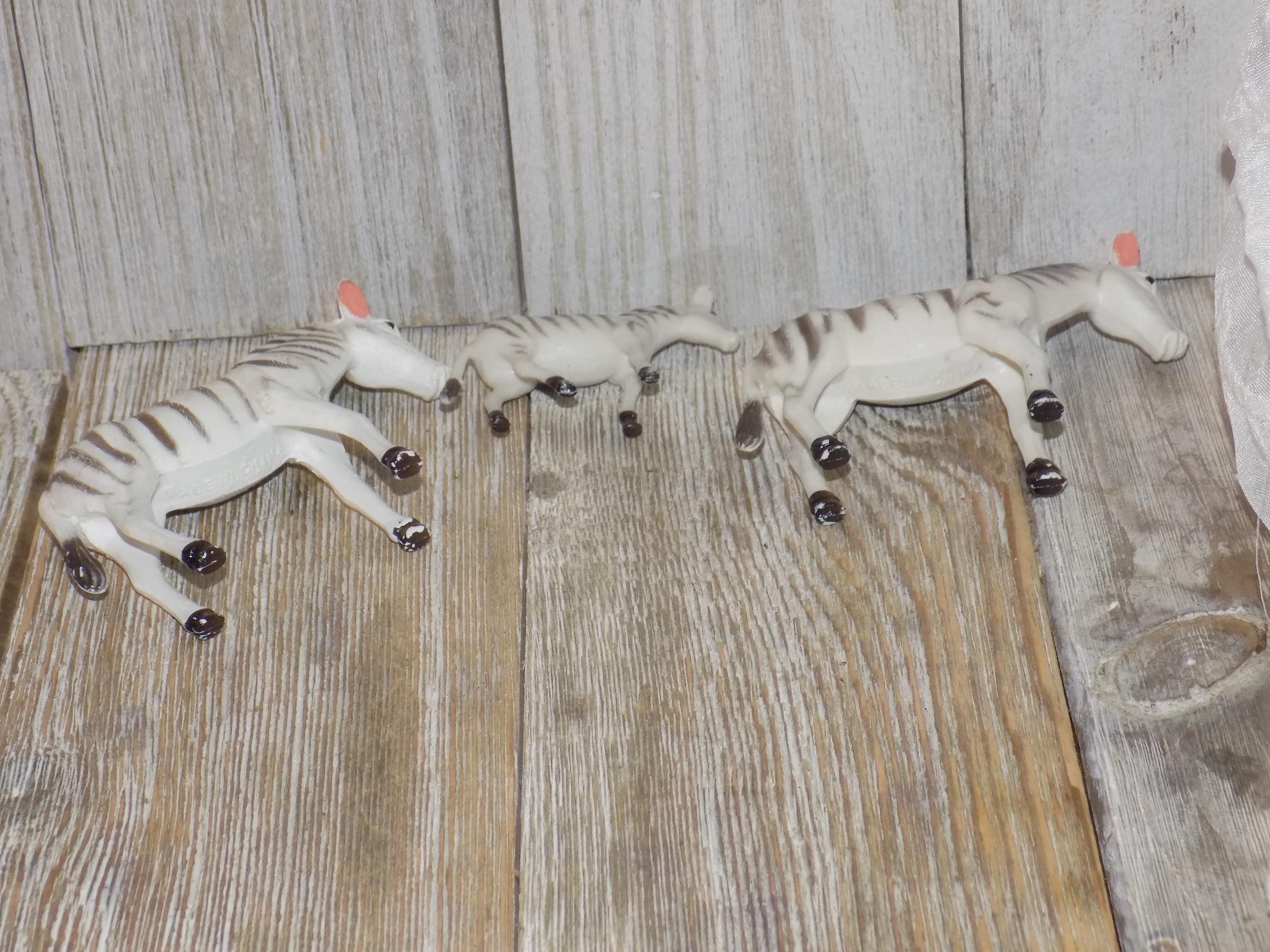ZEBRA FAMILY Plastic Animals, Vintage Toys, Vtg Plastic Toys