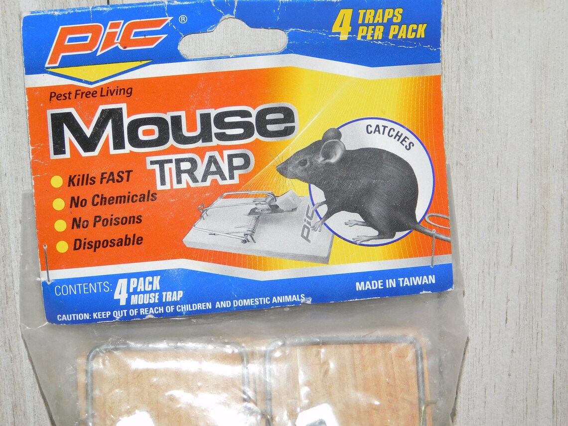 Vintage Mouse Traps in Un Open Package Vintage Mouse Traps Etsy