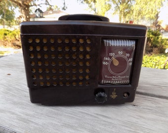 EMERSON Brown Bakelite Radio, Antique Radio, NO CORD, Vintage Home Decor, Memories, Gift, Prop, Daysgonebytreasures *y