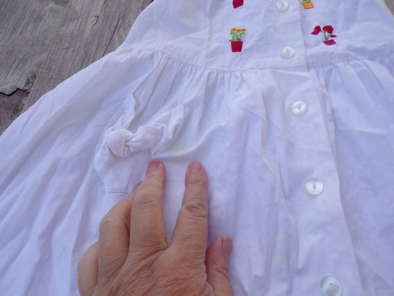 Vtg Little Girl Sleeveless Dress, Embroidery Dres… - image 4