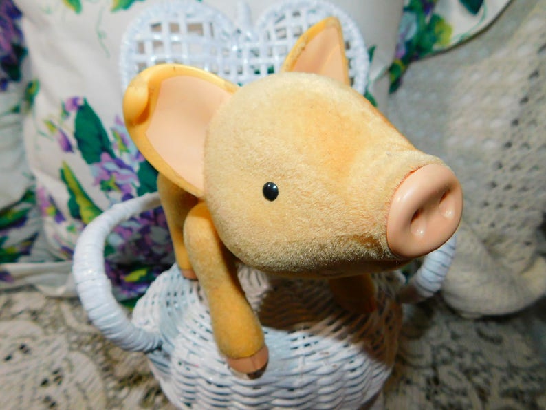 talking pig toy