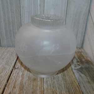 Vtg Frosted Embossed Lamp Shade Glass, Vintage Lamp Shade, Ceiling Lamp Shade, Lamp Shade, Round Lamp Shade, Vintage Home Decor,