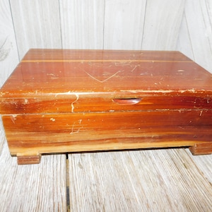 Vintage Cedar Wood Box, Wooden Box, Chest Box, Storage Box, Jewelry Box, Wooden Trunk , Small wood Trunk, Vintage Home Decor, Memories, **