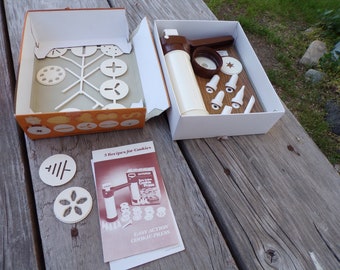 Cookie Press Easy Action Cookie Press Hutzler Gerda & Food Decorator Baking Cookies Vtg Kitchen Thanksgiving Holidays Daysgonebytreasures *y