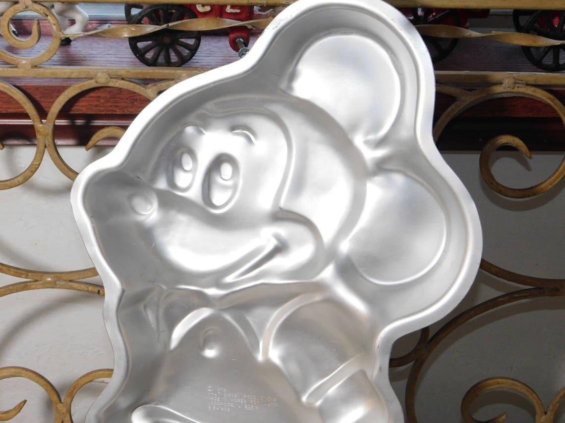Vintage Cake Pan Vintage Mickey Mouse Cake Pan Wilton Pan Etsy